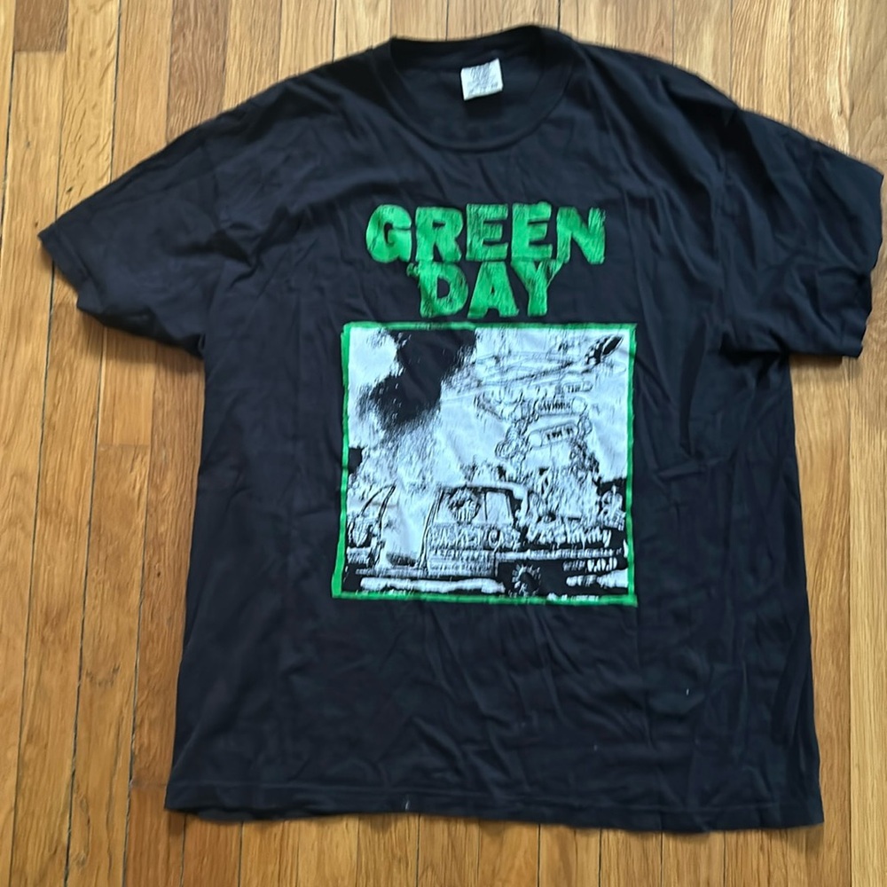 Green Day Saviors Tour Shirt